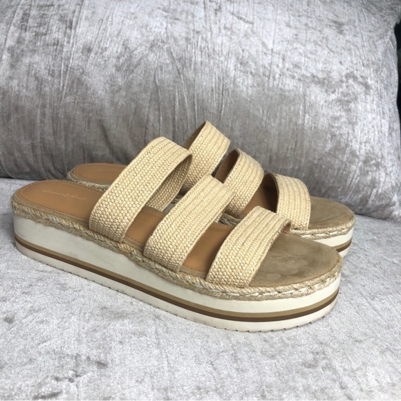 UNIVERSAL THREAD Beige 3 Textile Strap Platform Wedge Sandals 9.5 Espadrille - Picture 1 of 15